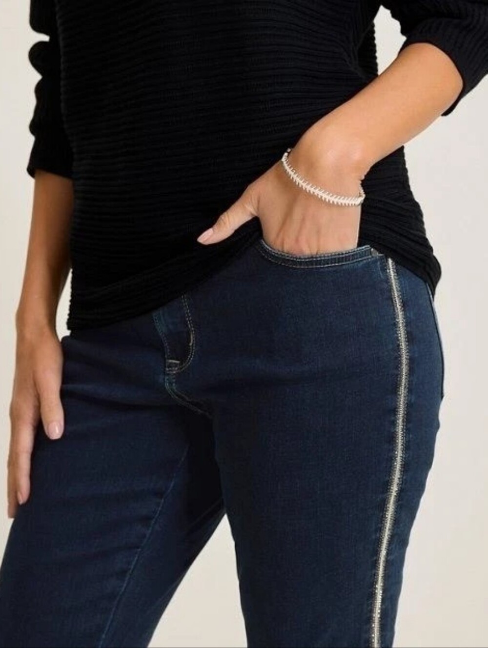 Tommy Bahama Boracay Black High Rise Tux Ankle Jeans With Silver Piping Sz 8/28